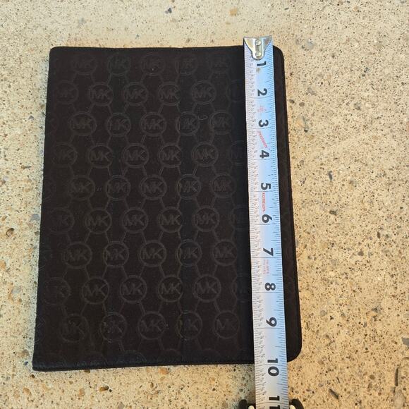Michael Kors black Cushion iPad/Tablet Case cover - Picture 7 of 7